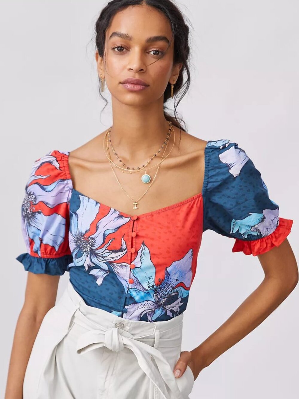 Square-Neck Floral Colorblock Puff-Sleeve Blouse in Red and Blue